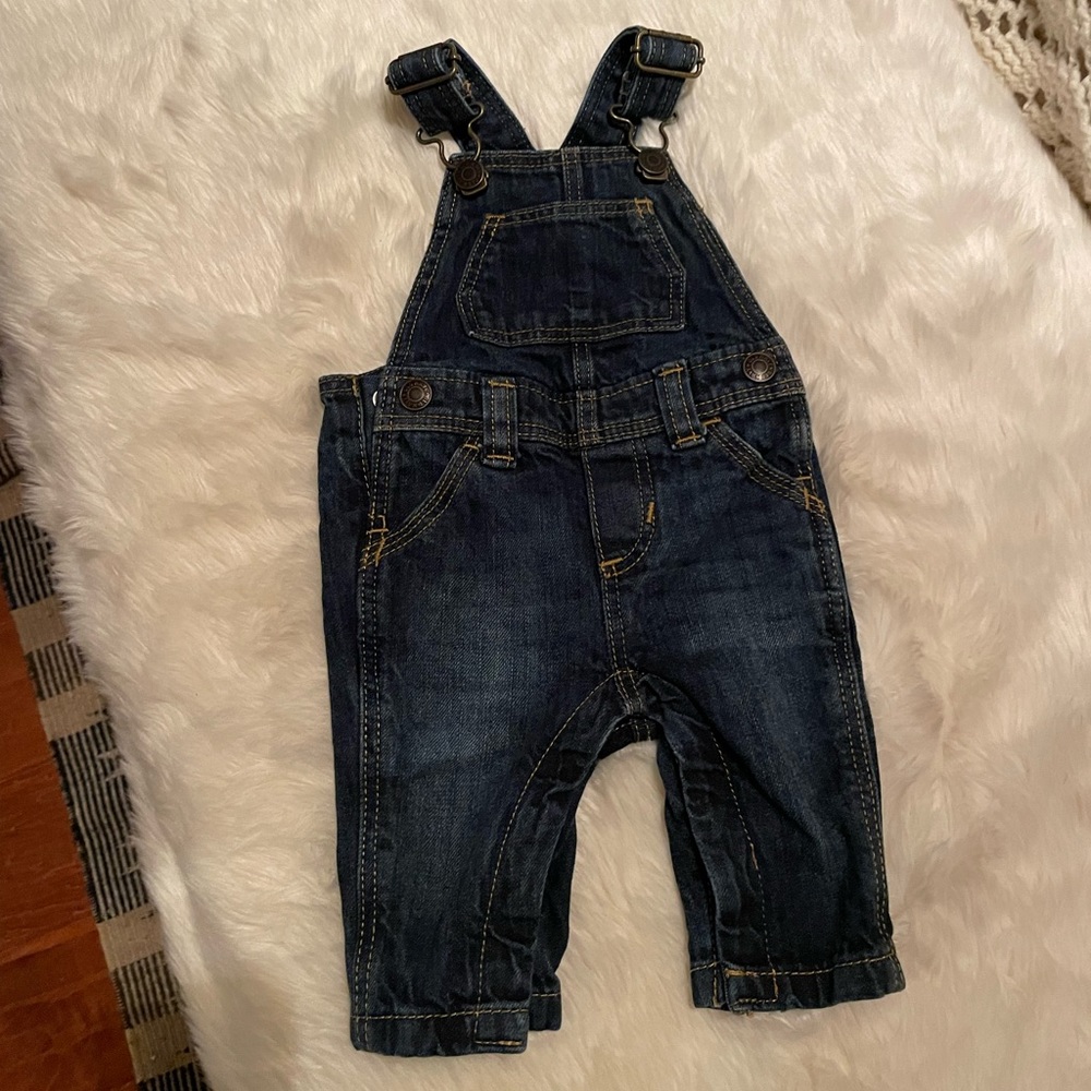 Overall jeans. infant boy 0-3 months. Old navy